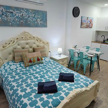 Apartamentos Elemar Free Luggage Storage Málaga Exteriör bild