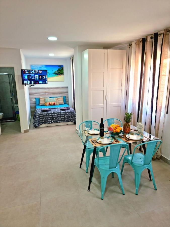 Apartamentos Elemar Free Luggage Storage Málaga Exteriör bild