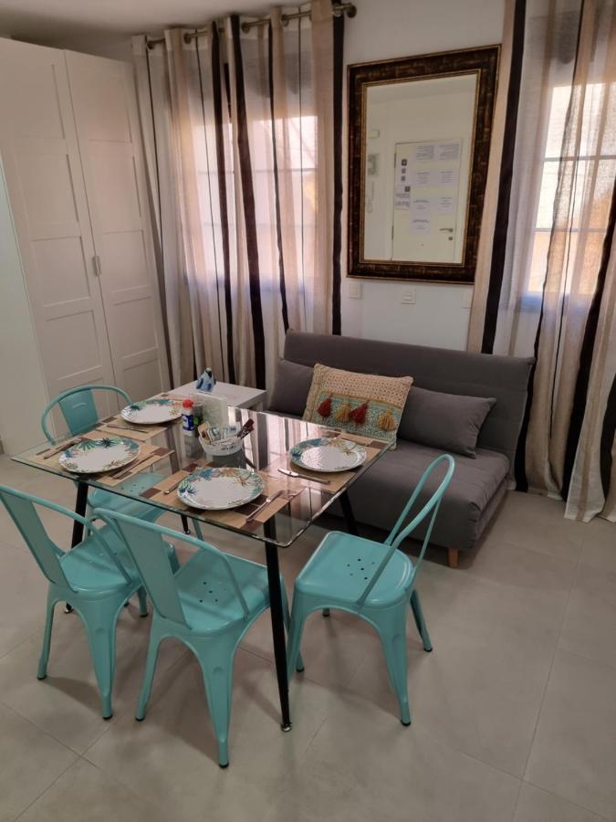 Apartamentos Elemar Free Luggage Storage Málaga Exteriör bild